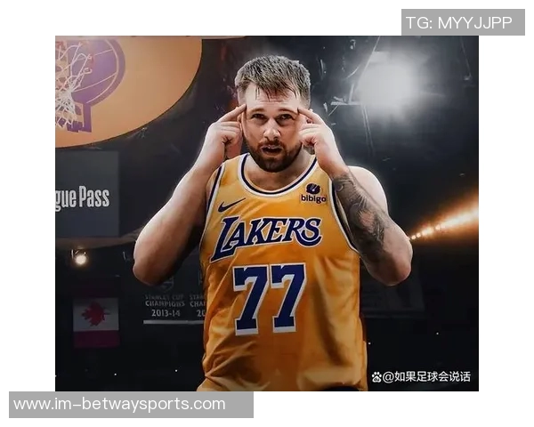 墨菲本赛季表现惊艳场均317分仅次东契奇位列联盟第二 墨菲本赛季表现惊艳场均317分仅次东契奇位列联盟第二