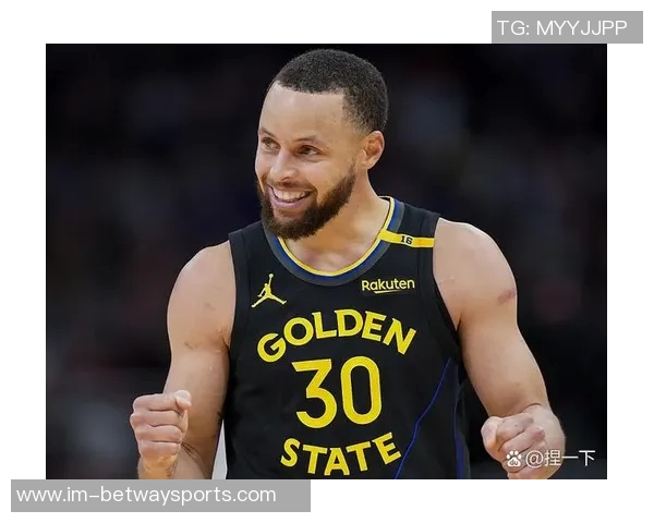 库里创造NBA历史连续20场至少命中2记三分的壮举