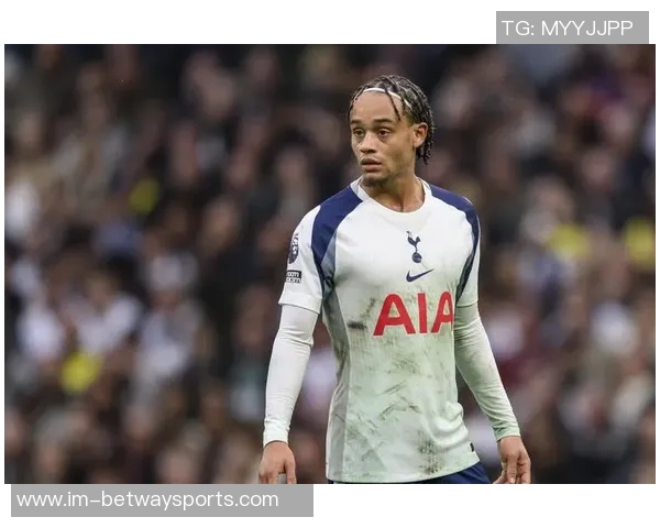 热刺6500万新援西蒙斯状态低迷9场未进球续约5年周薪20万镑引发热议 热刺6500万新援西蒙斯状态低迷9场未进球续约5年周薪20万镑引发热议